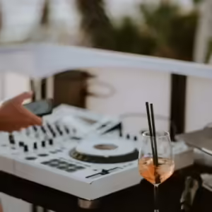 Hochzeits DJ Nathan White – Festliche Atmosphäre