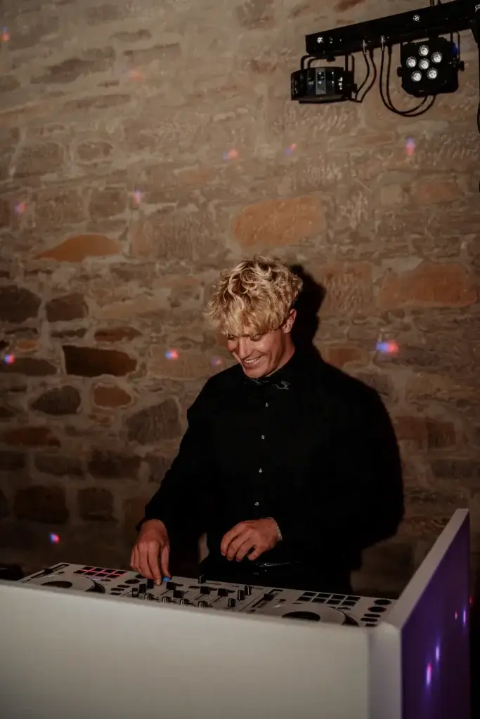 Hochzeits DJ Nathan White 1 DJ Nathan White auf einer Hochzeit bei Würzburg