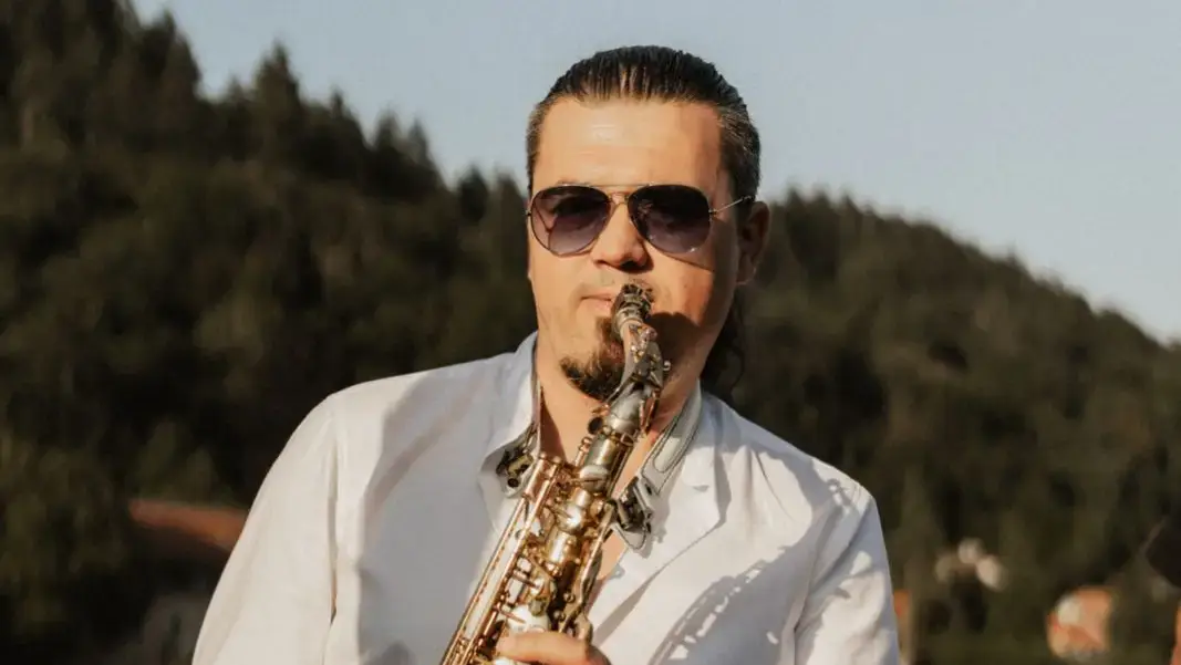 DJ & Saxophon Duo buchen